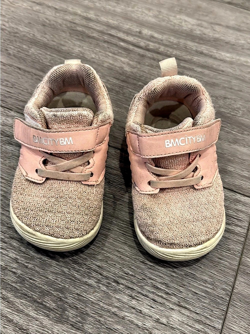 BCMCityBM Toddler Pink Sneakers Size 6